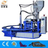 Automatic monochrome crystal shoe injection molding machine